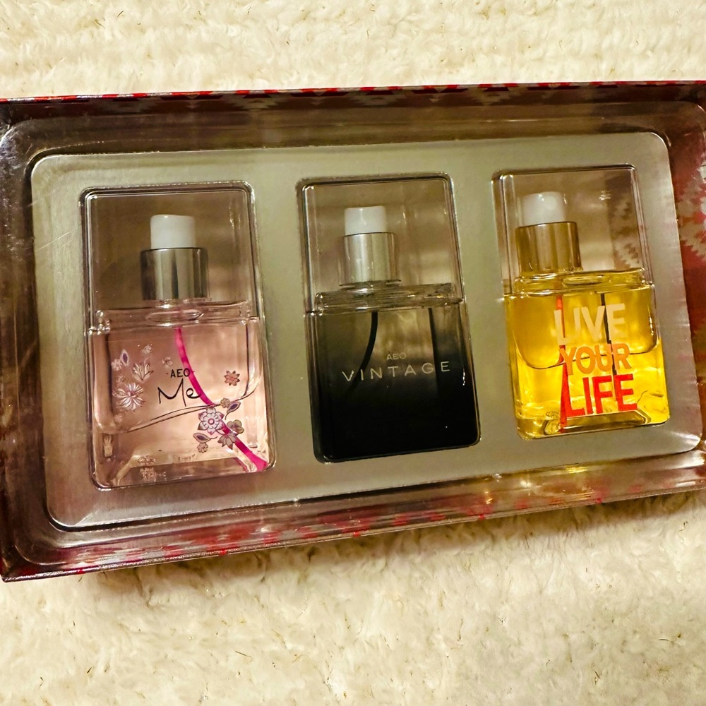 AEO Fragrance Gift Set ❤️ Vintage ❤️ Me ❤️ Live Your Life ❤️ NEW